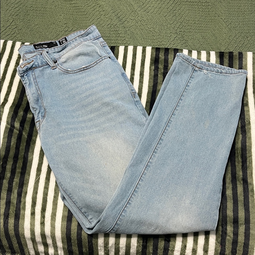 Light blue jeans👖